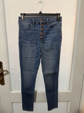 American Eagle Outfitters High-Rise Button-Front Jeans in Blue Wash